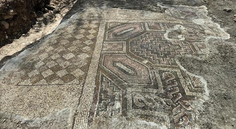 Geçmişin şifreleri Diyarbakırdan çıktı Mezar kazısında tarihi yeniden yazdıracak keşif