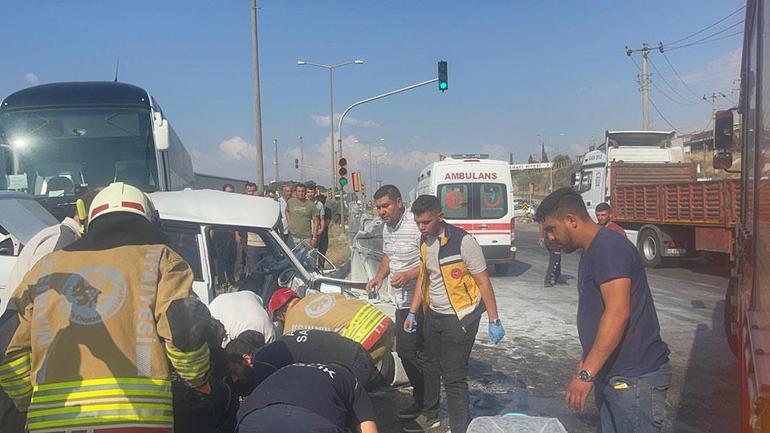 Manisa’da karı-kocayı hayattan koparan feci kaza