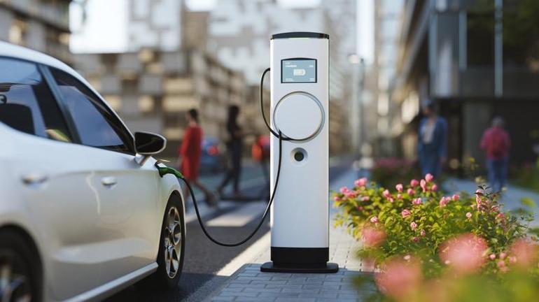 Türkiye’de elektrikli otomobil satışları patladı 100 bin barajı aşıldı...
