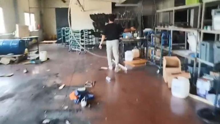 Patrondan akılalmaz oyun İzinden dönen çalışanlar fabrikaya girince gözlerine inanamadı