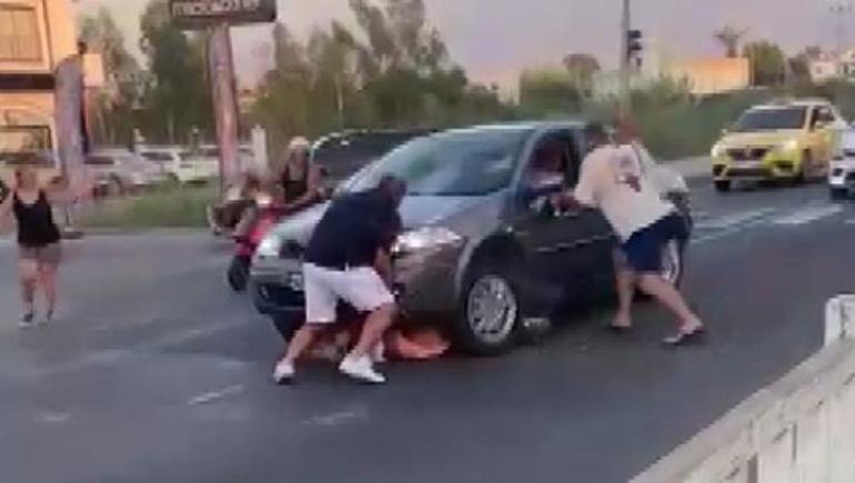 Yer: Muğla Otomobiliyle kadına çarptı, yetmedi üzerinden geçmeye çalıştı