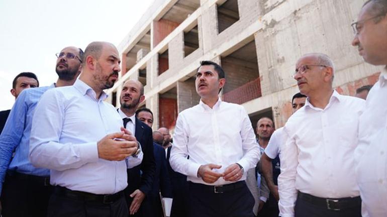 Deprem bölgesinde nasıl mı çalışıyoruz Bakan Kurumdan Bakırcılar Çarşısı paylaşımı